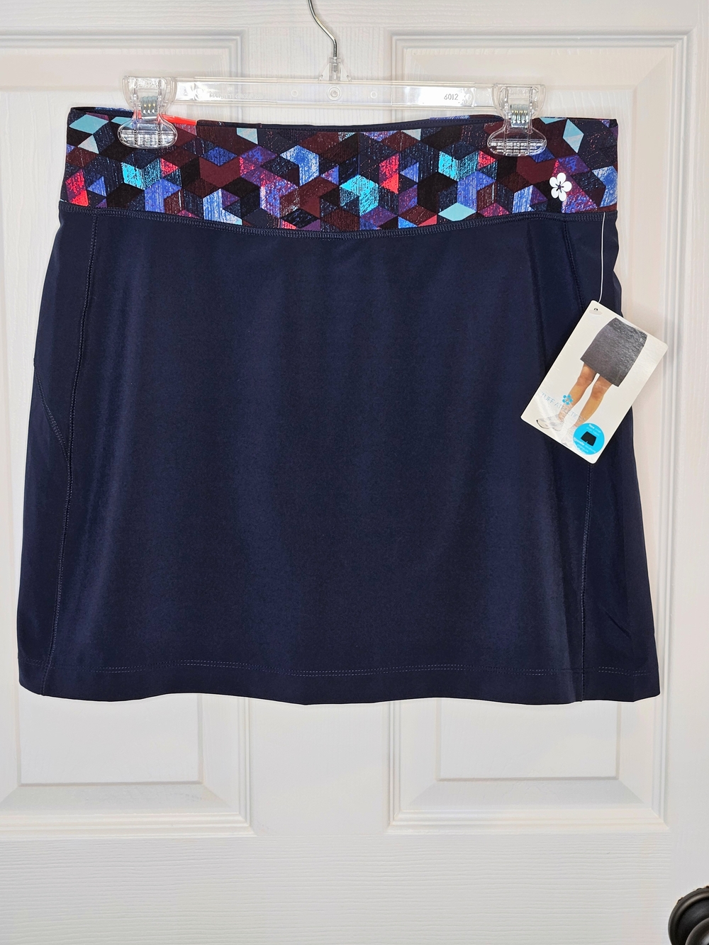NWT Tuff Athletics Navy Athletic Skort Multi-Color Geometric Waistband Size M